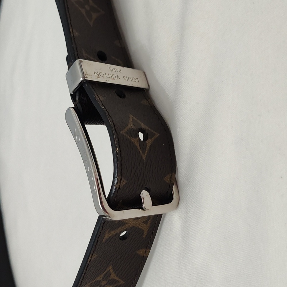 Louis Vuitton belt